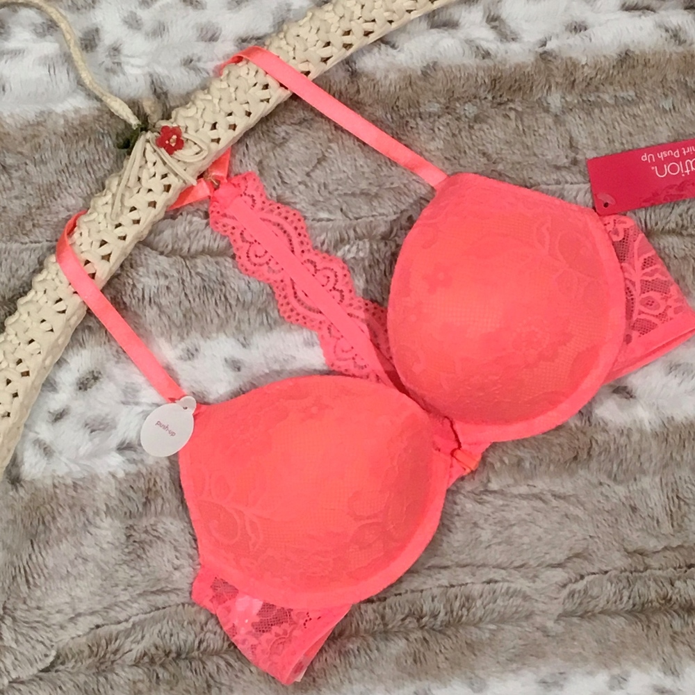 Xhilaration Perfect T-shirt Push Up Bra